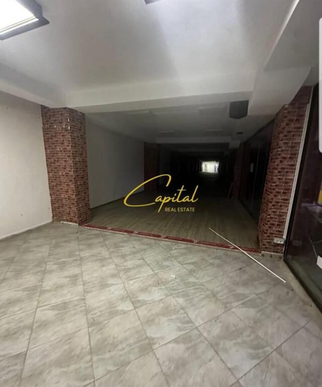AMBIENT BIZNESI ME QERA 150 M2 21 DHJETORI 700 EURO