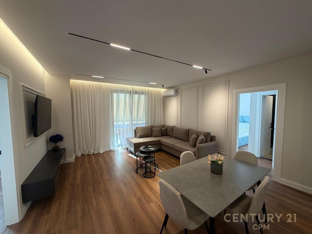 Jepet me qira apartament 2+1+2 te Hoxha Tahsim
