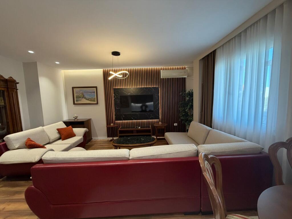 Apartament - Për Qira 2+1 TE MINE PEZA