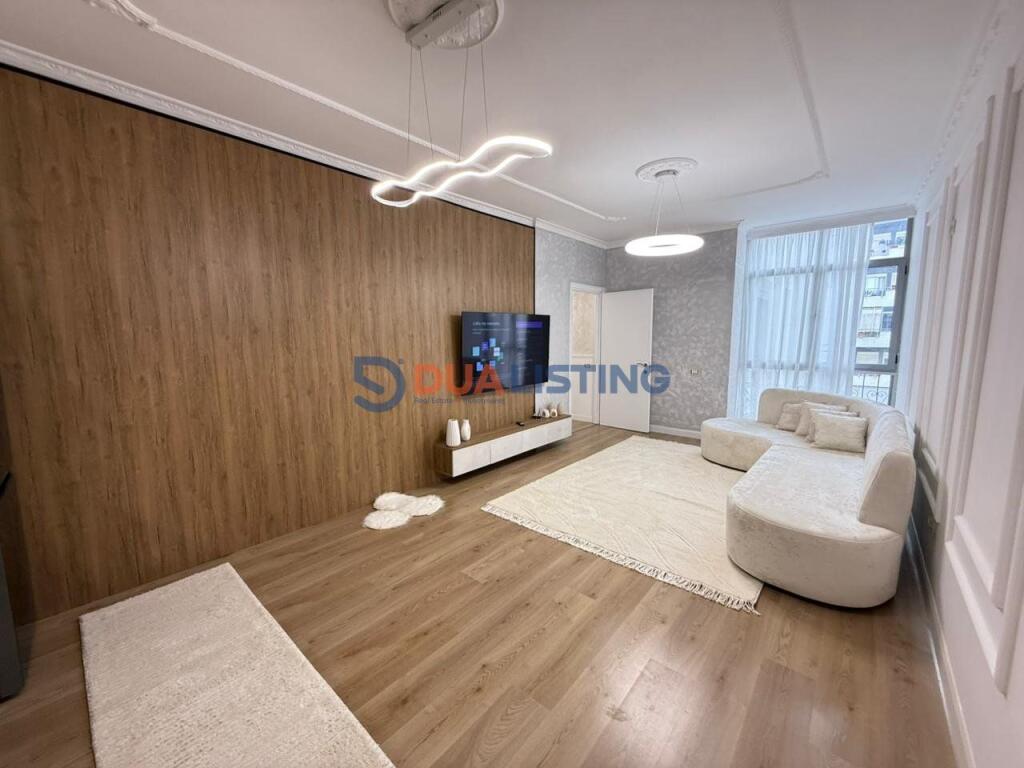 SHITET APARTAMENT 2+1+2 TEK PALLATI EJA STUDIO, ASTIR !