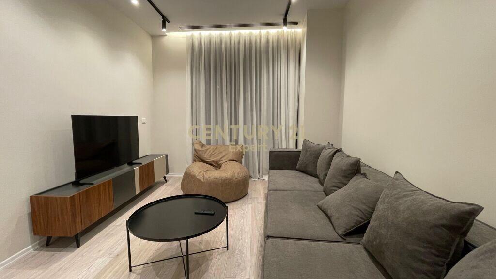 Apartament 1+1+Post Parkimi per qira tek Lake View,Rruga e Kosovareve! 1,350 € /Muaj