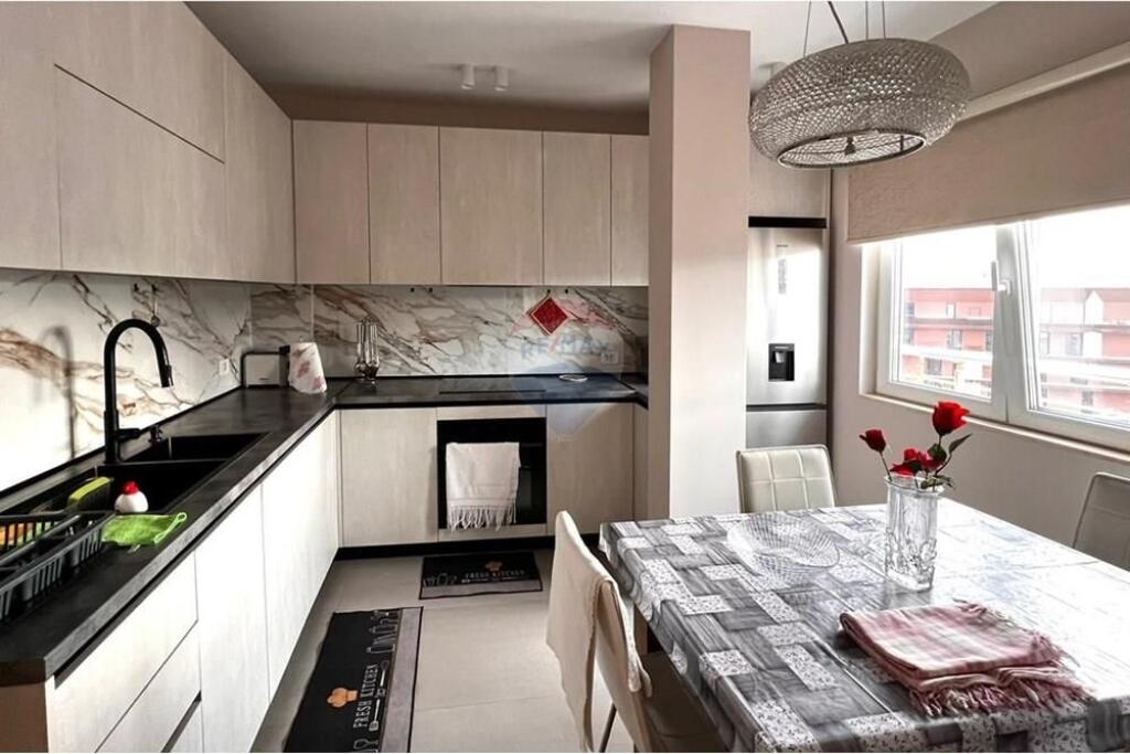 Apartament me qira 1+1 te Kompleksi Dinamo!