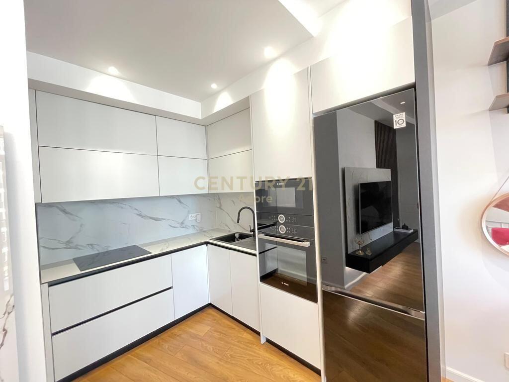 APARTAMENT 2+1+2 + POST PARKIMI PER QIRA NE LAKE VIEW RESIDENCE!
