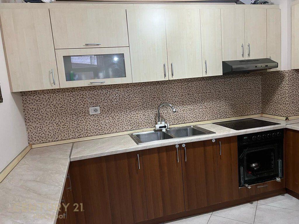 We rent a 1+1 apartment at Petro Nini Luarasi!