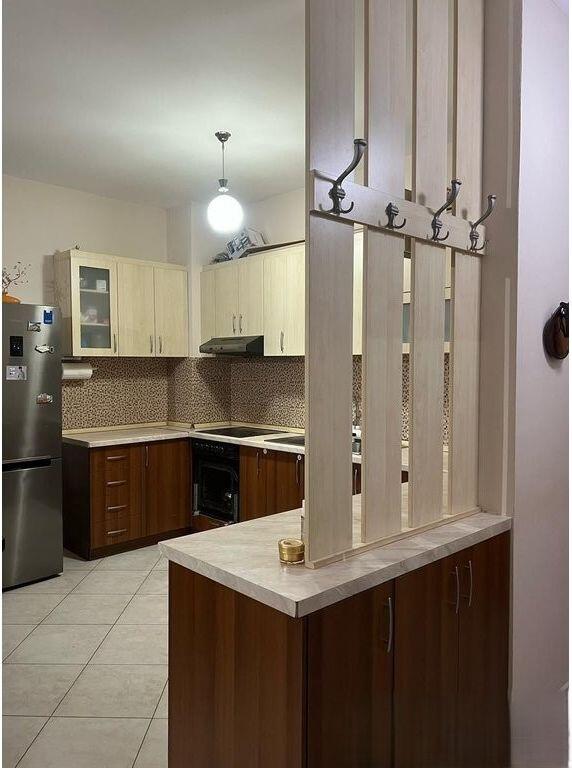 Japim me qira apartament 1+1 tek Petro Nini Luarasi! 400 € /Muaj