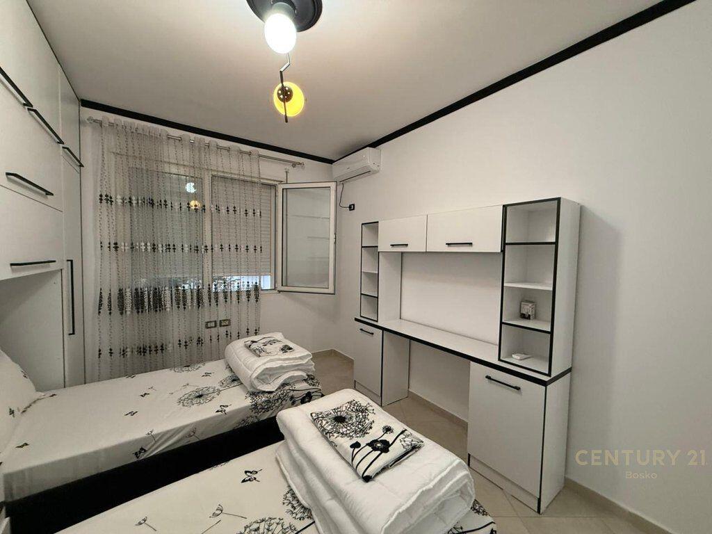 Apartament 2+1+Post Parkimi Me Qira te Liqeni i Thatë, Tiranë - 800€ | 111.33 m²