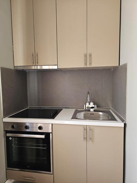 APARTAMENT 1+1 PER QIRA TEK RRUGA FORTUZI