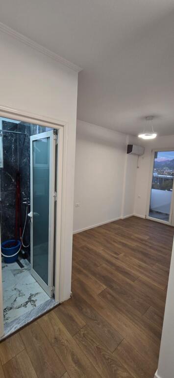 Appartamento 2+1+2 in vendita, Via Haxhi Hysen Dalliu - Procura di Tirana.