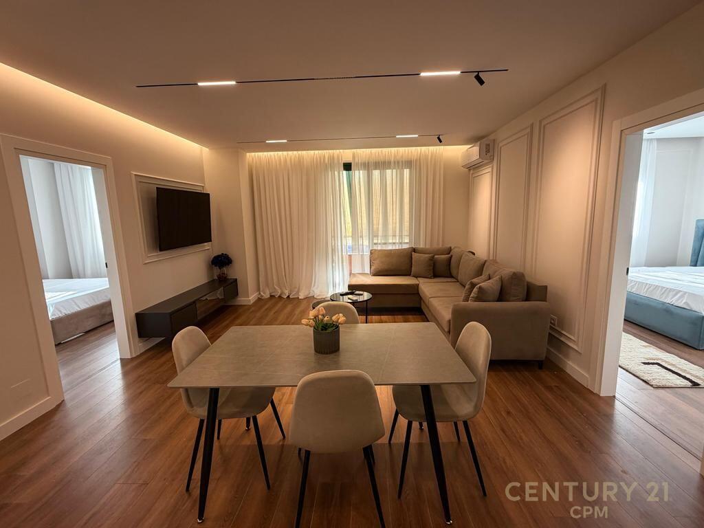Jepet me qira apartament 2+1+2 te Hoxha Tahsim