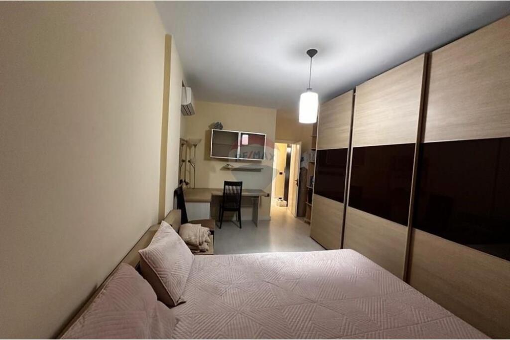 Apartment 2+1 for Rent, at Petro Korcari Street!