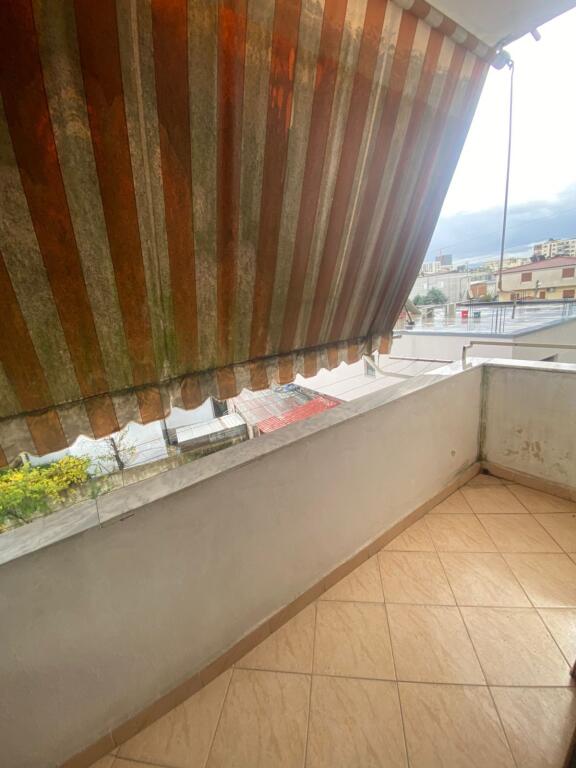 Shitet apartament 1+1+2 ballkone Don Bosko