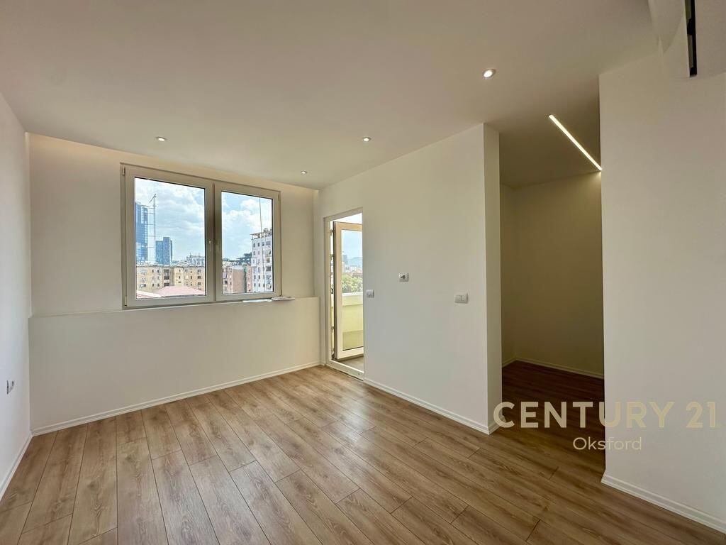 SHESIM APARTAMENT 1+1+GARDEROBË, TEK RRUGA FORTUZI