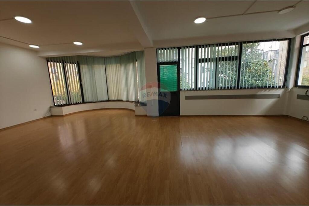 FOR RENT, BUSINESS PREMISES, SHOWCASE, TIRANA ID: 530581008-44