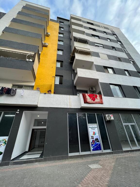 Apartament 2+1, Kamëz!
