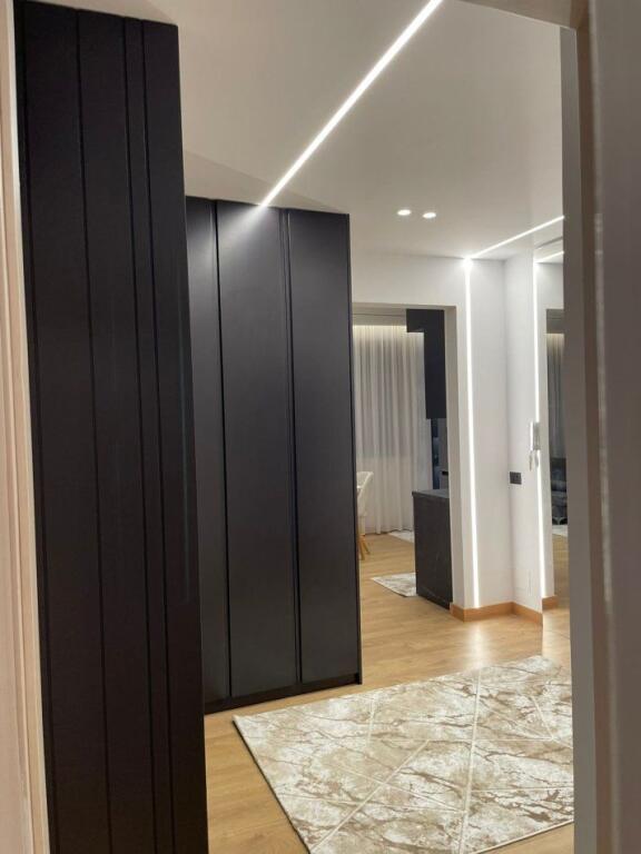 Jepet apartament me qira 2+1 Astiri