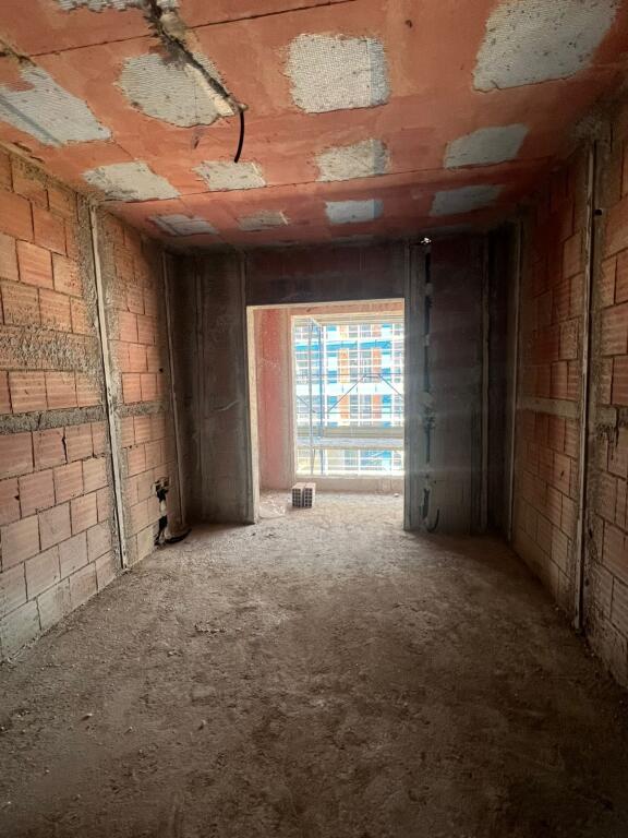 FOR SALE APARTMENT 2+1 ALI DEMI MATERNITETI I RI