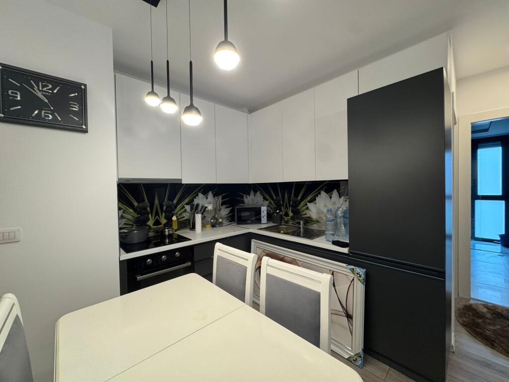 Apartament 2+1, Don Bosko!