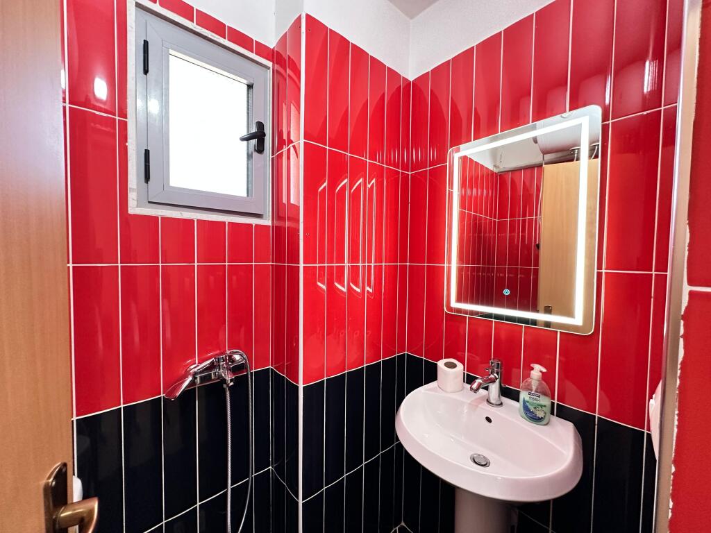 FOR RENT APARTMENT 3+2 + GARAGE NEAR BROOKLYN, LUNGOMARE, VLORE