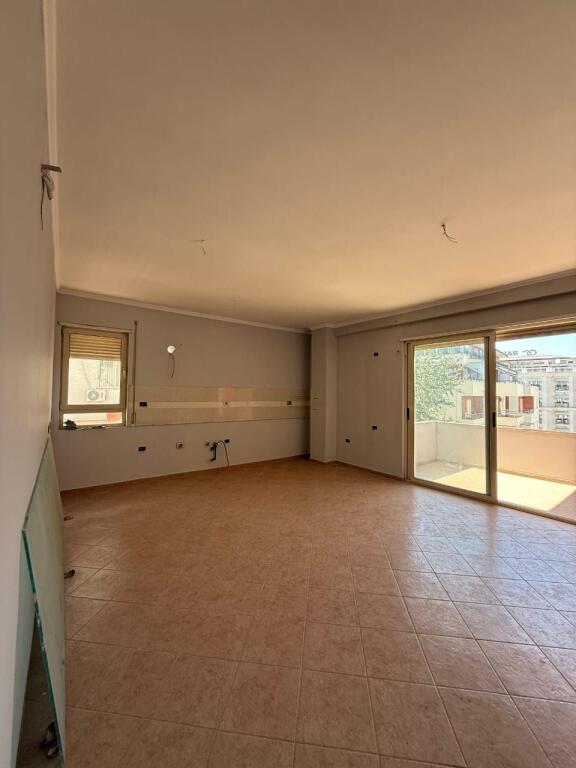 Appartamento 2+1 in vendita vicino al "Radison Hotel" al Lago Secco.