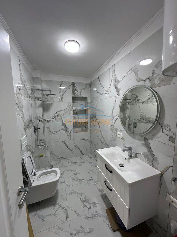 Appartamento in vendita a Tirana 2+1+Balcone Xhamllik