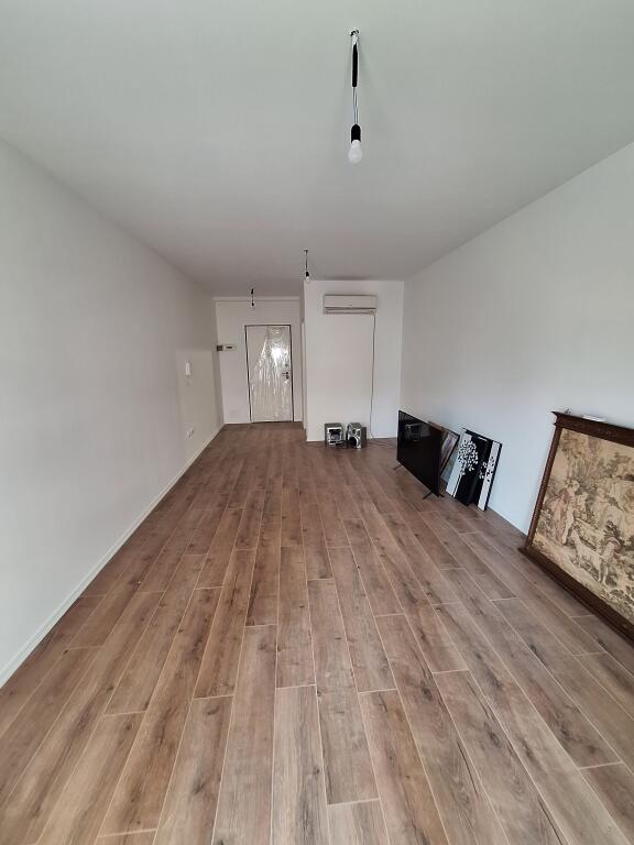 OFFICE FOR RENT 40 M2 MYSLYM SHYRI 900 EURO