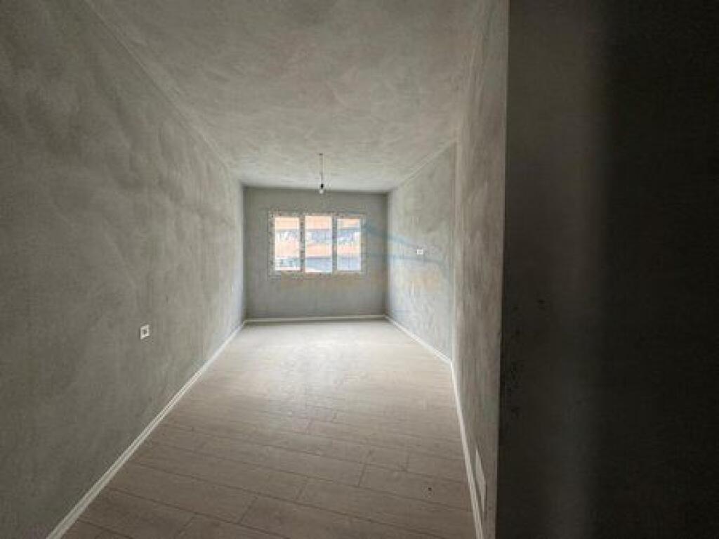 For sale, Apartment 2+1+2+ Parking Space, River Residence, Unaza e Re, Tirana.
