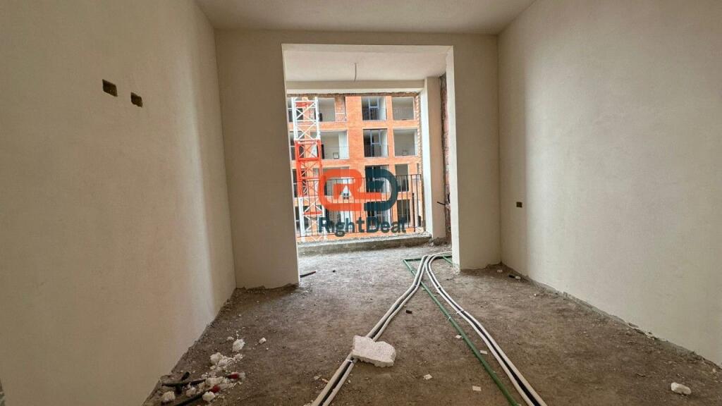 At Siri Kodra Street, Apartment 2+1+2 For Sale Very Close to the New Boulevard!