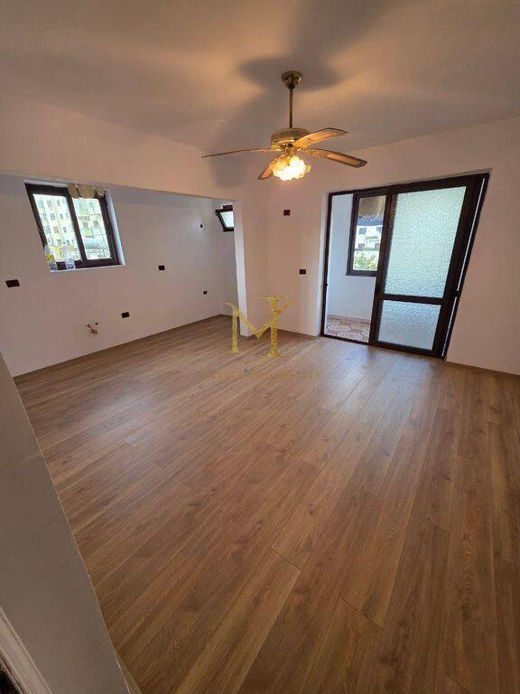 SHITET APARTAMENT 2+1+2 BALLKONE , PRANE PALLATIT TE SPORTIT !