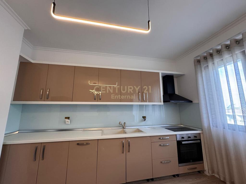 Apartament 2+1 per Qera ne hyrje te rezidences 'Kodra e Diellit' 800 € /Muaj