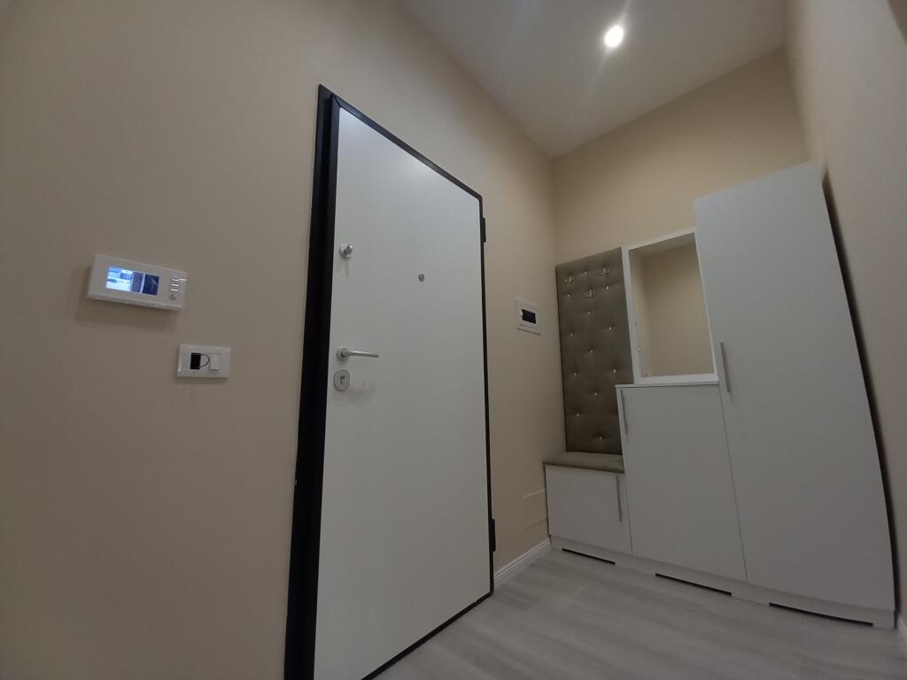 Zyre Qera - Myslym Shyre . 20m2 / Rr Kryesore.