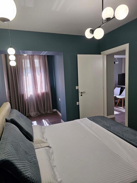 APARTAMENT 1+1 PER QIRA TEK RRUGA FORTUZI