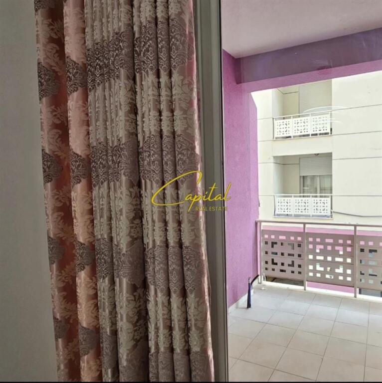 APARTAMENT ME QERA 1+1 KOPSHTI BOTANIK 500 EURO