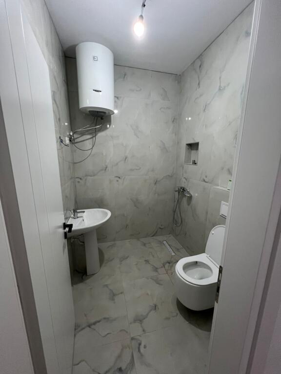 APARTAMENT ME QERA 2+1