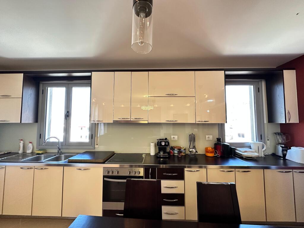 FOR RENT APARTMENT 3+2 + GARAGE NEAR BROOKLYN, LUNGOMARE, VLORE