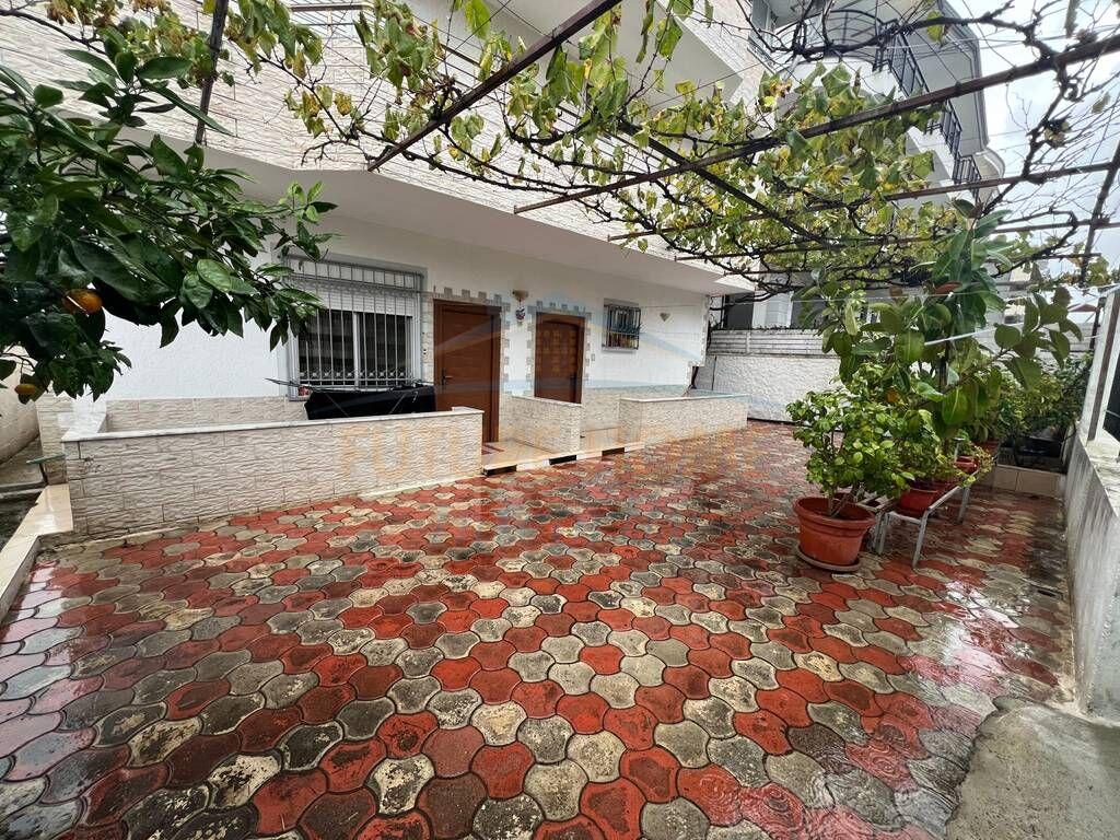 Casa a 3 piani, Misto Mame, Tirana.
