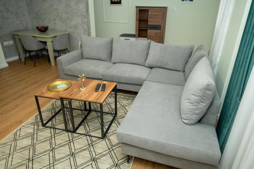 🏡 APPARTAMENTO IN AFFITTO 2+1+2 VILA ZOGUT DURRES