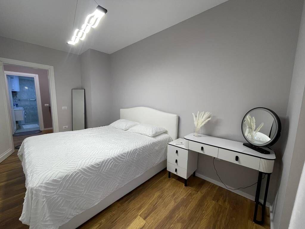 🏡 Shitet Apartament 1+1 – Pranë Teatrit "ArTurbina"
