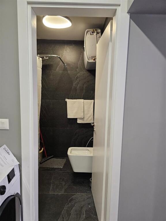 Jepet me qera apartament 1+1 ne Rrugen Fortuzi