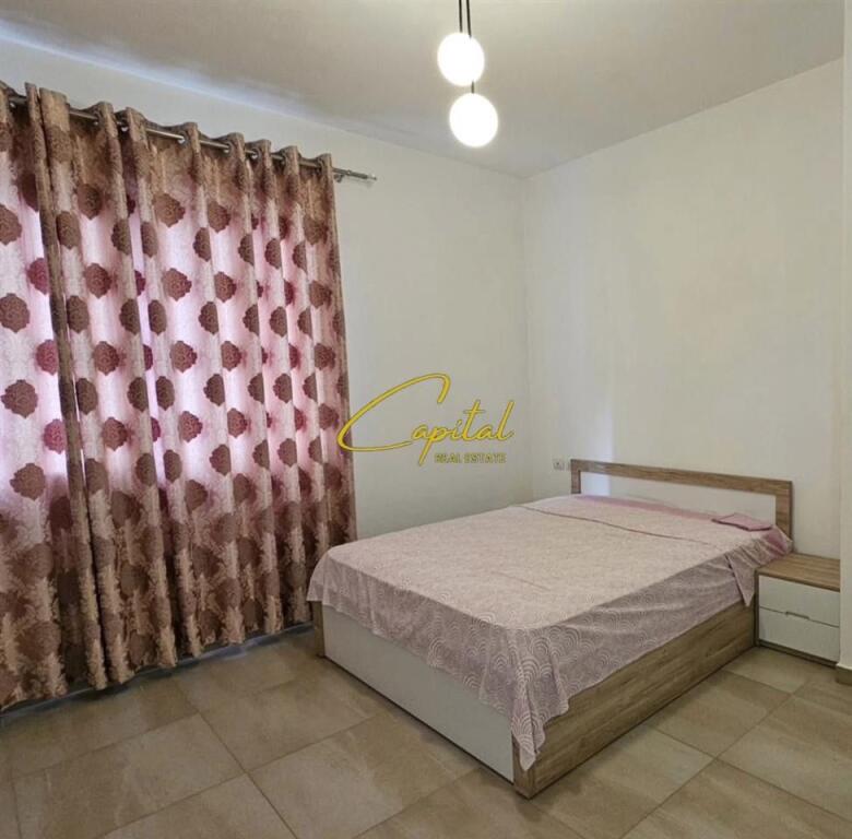 APARTAMENT ME QERA 1+1 KOPSHTI BOTANIK 500 EURO