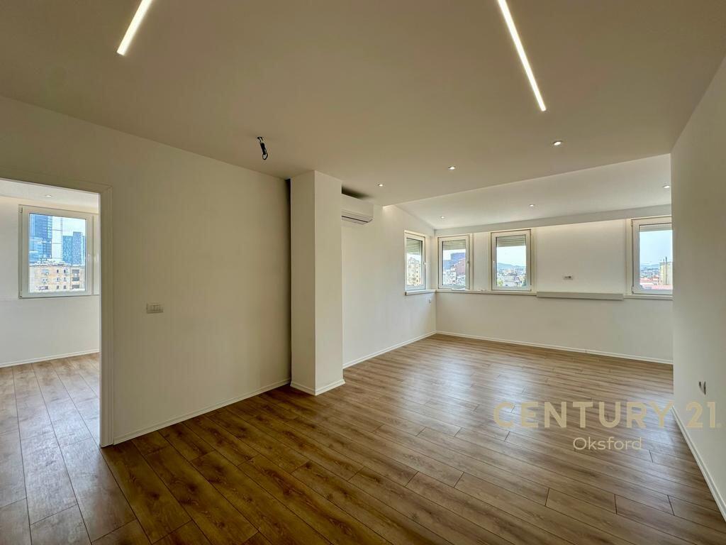 SHESIM APARTAMENT 1+1+GARDEROBË, TEK RRUGA FORTUZI