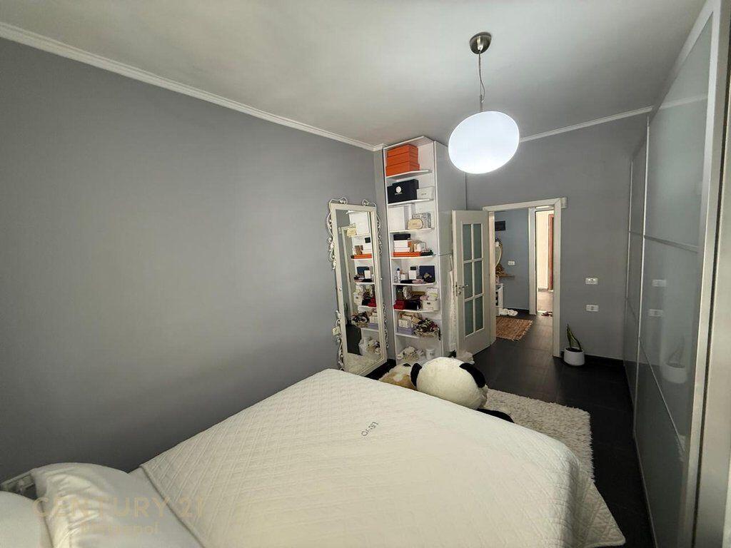 Air Bnb , Jepen me qira 3 apartamente tek Garda