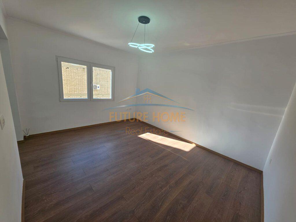 Appartamento in vendita a Tirana 2+1+Balcone Xhamllik