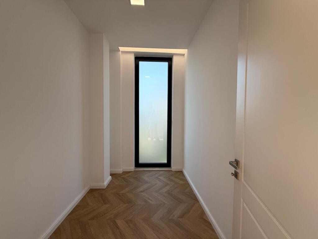 VILLA CON PISCINA IN VENDITA VICINO A TEG !!