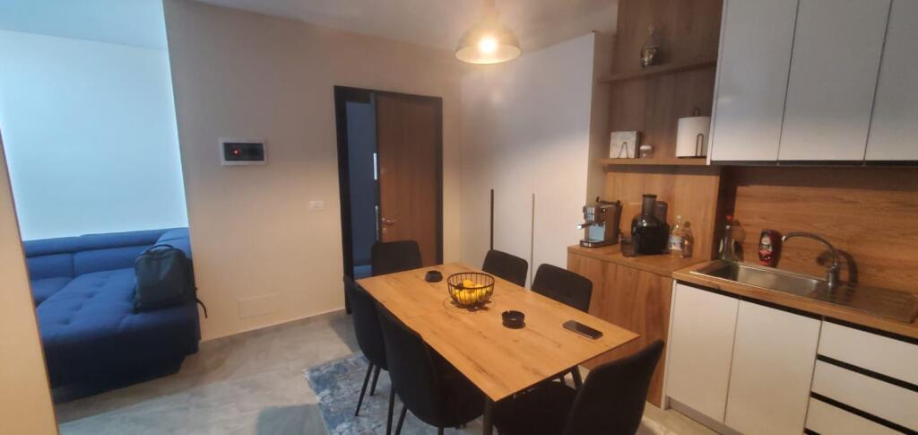 Shitet Apartament 2+1 | 74.5 m² Bruto | 66.2 m² Neto | Kati 1 | Rezidenca Tom Doshi