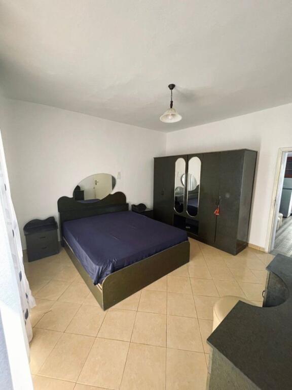 Jepet me qera apartament 1+1, Prane Bulevardit te ri