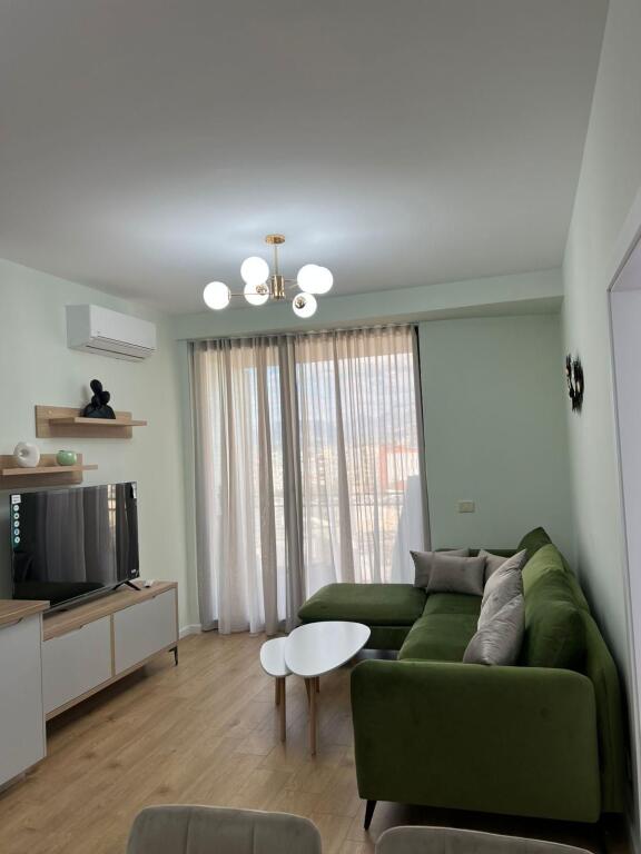 🏡 Appartamento in affitto – Golden Tower, Via Mine Peza, Tirana💶 Prezzo: 90000 Leke/mese