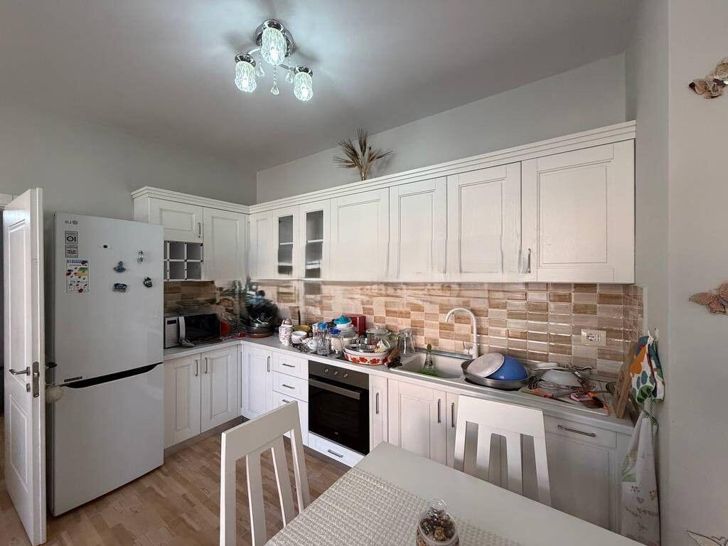 Apartament 2+1+2 me qira tek Eleonora 600 € /Muaj