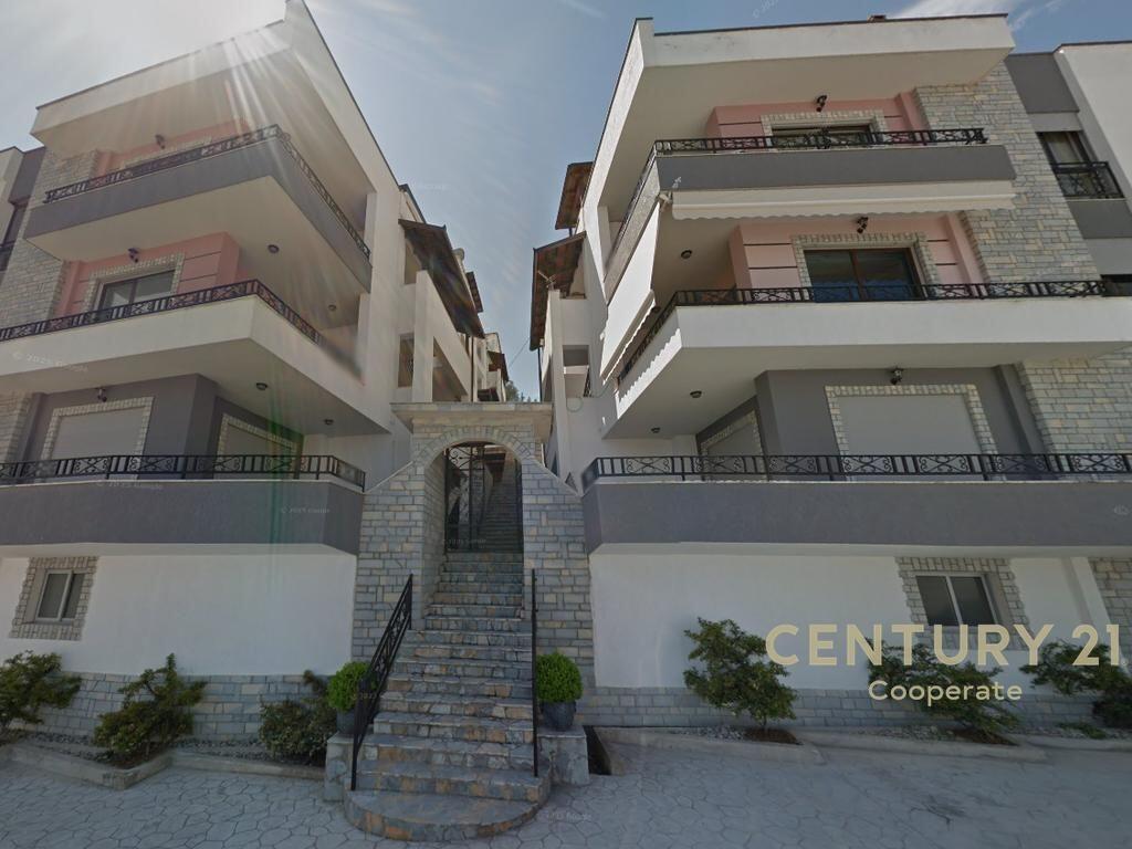 SHESIM APARTAMENT 2+1+2 TEK KOPSHTI BOTANIK ME 2 POSTE PARKIMI 310,000 €