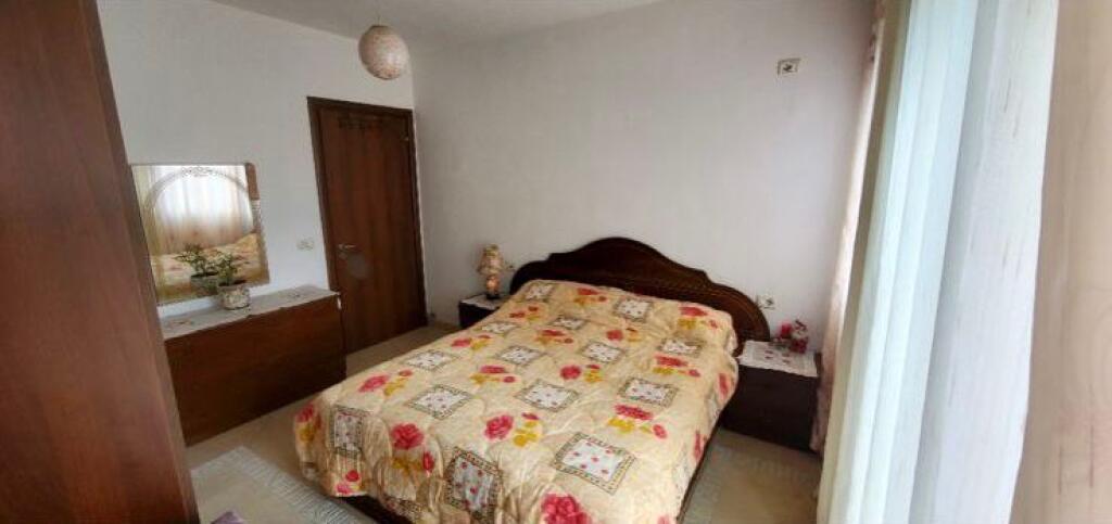 📣 QERA Apartament 2+1 Me Garazh 📍 Te Prokuroria, Tirane 🛣️ Rruga "Mine Peza" ✨   🏢 Ndertim i Ri  🪜 Kati 4 (Me Ashensor)  🛋️ Totalisht i Mobiluar  🚗 Perfshihet Garazh Personal   💶 Çmimi 75.000 Leke / Muaj