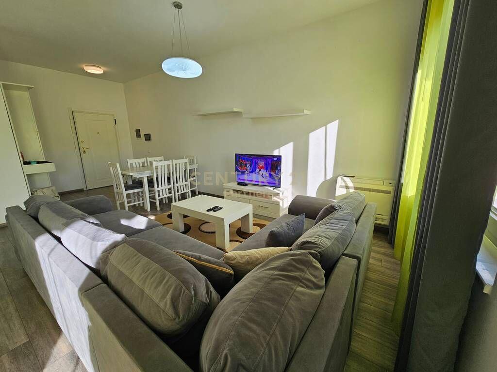 Shitet apartament 3+1+2 në Kompleksin “Delijorgji”